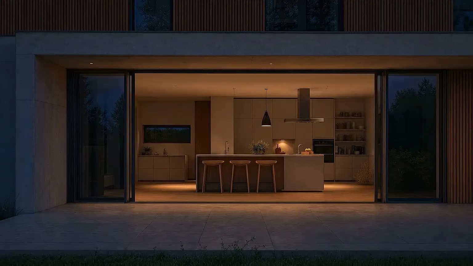 Moderne Küche bei Nacht, Lichtszenen schalten sich zu
